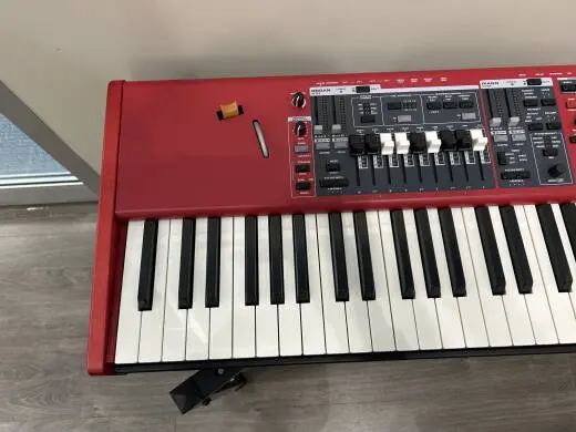 Nord - STAGE 4 88 2